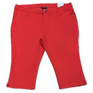 ✈️💼 NWT LANE BRYANT Red Crimson Ultra Stretch Capris | Plus Sz 24 Fall Statement